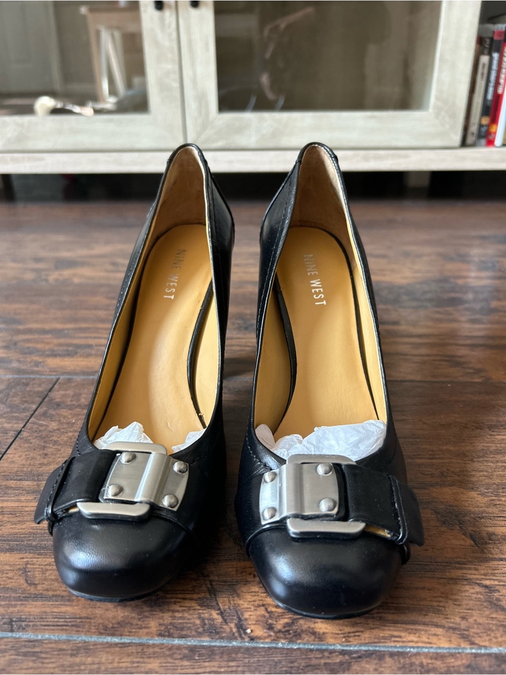 Nine West, Women, Black Leather Heeled Pumps with Silver Buckle - Picture 1 of 12